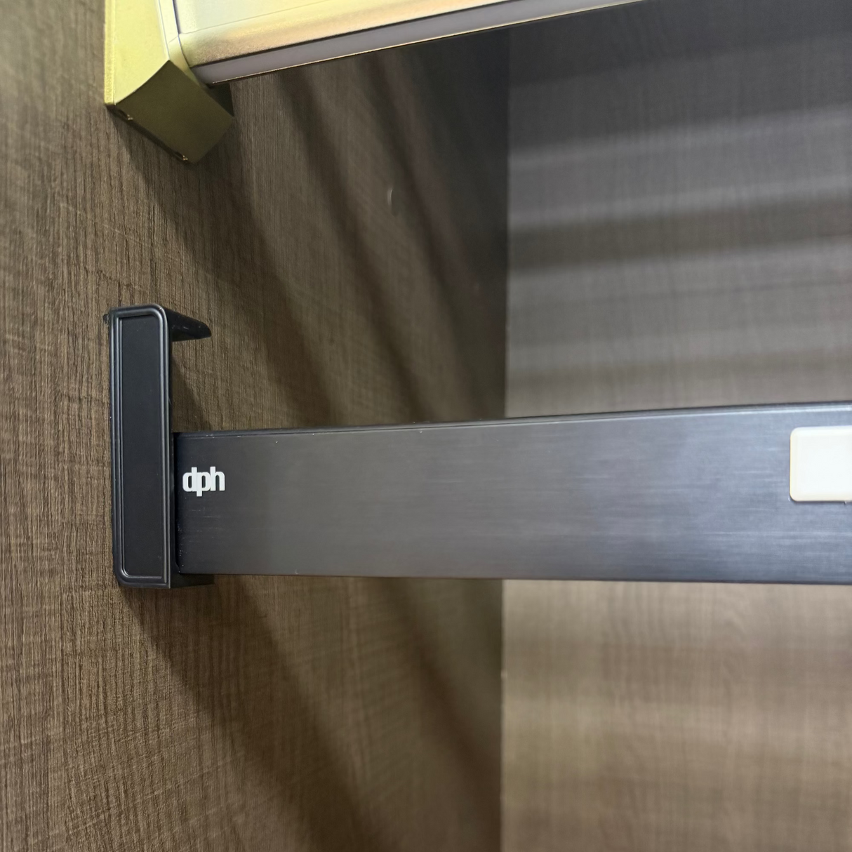 Barra de closet ovalada con led 1 metro