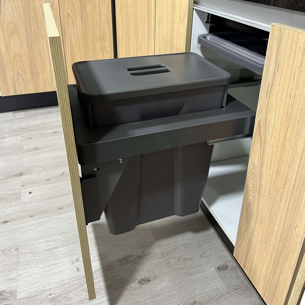 Basurero 1 contenedor con tapa extraíble (30 litros)