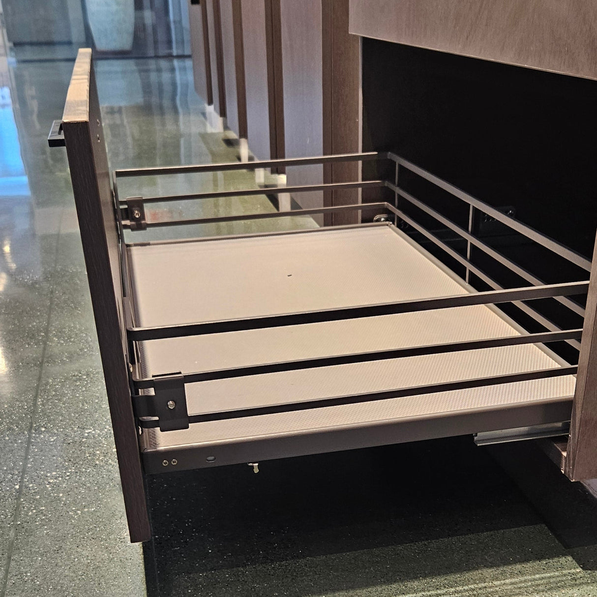 Cesta Antracita Cierre Suave Frente Madera DPH