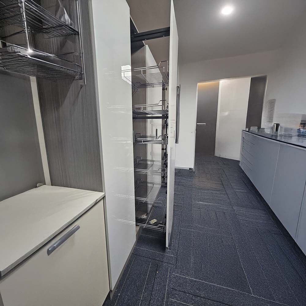 Columna extraíble 6 canastos acero cromado