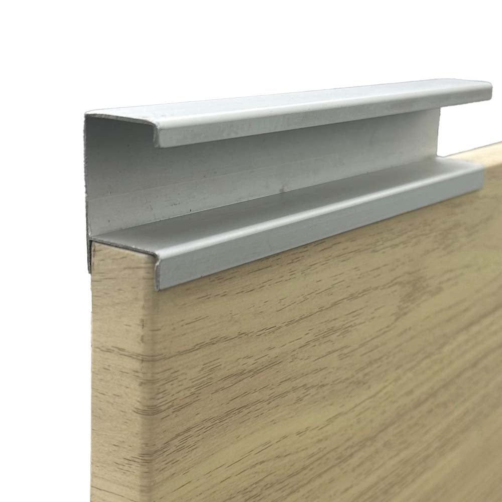 Tirador Corrido para Puerta Tipo H 3 Mts.