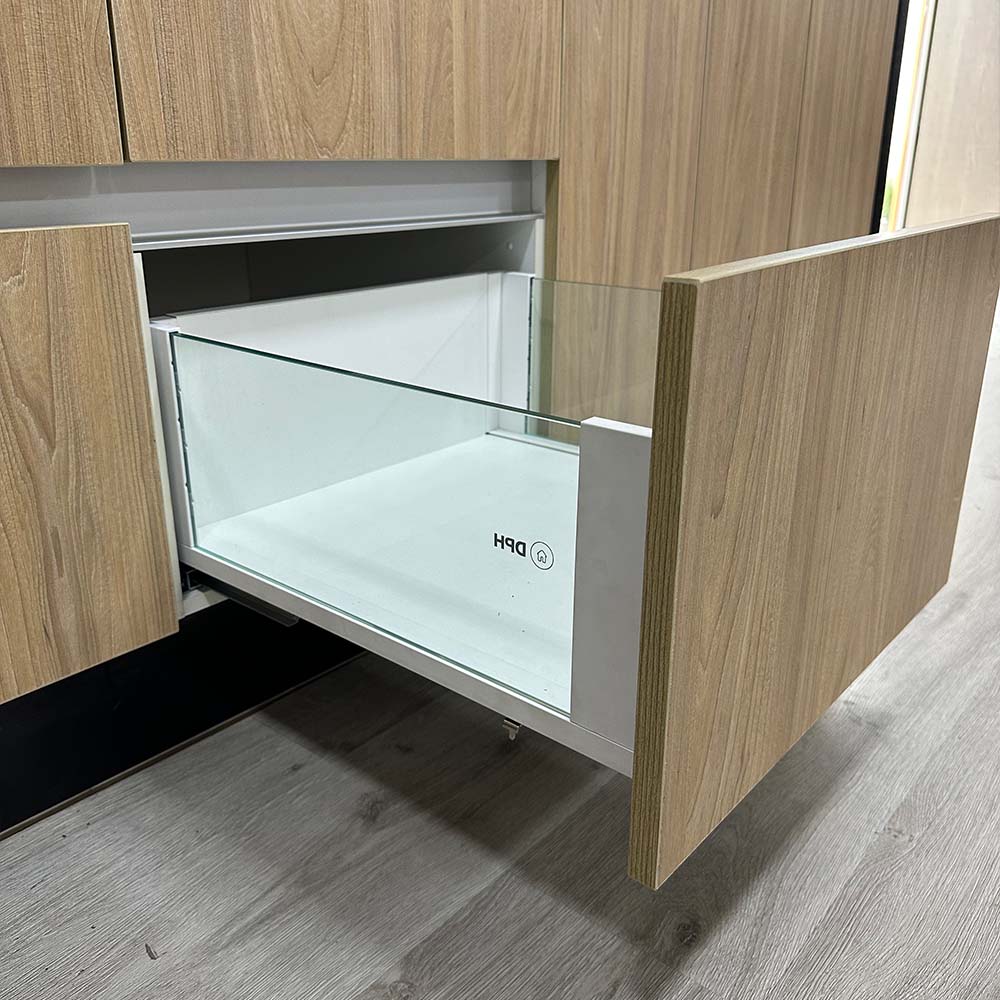 Lateral Alto con vidrio marco color blanco