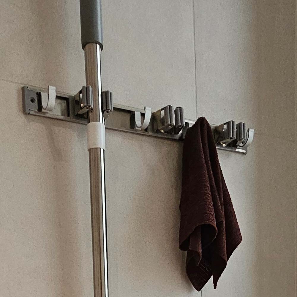 Organizador Multifuncional para escoba y trapeador