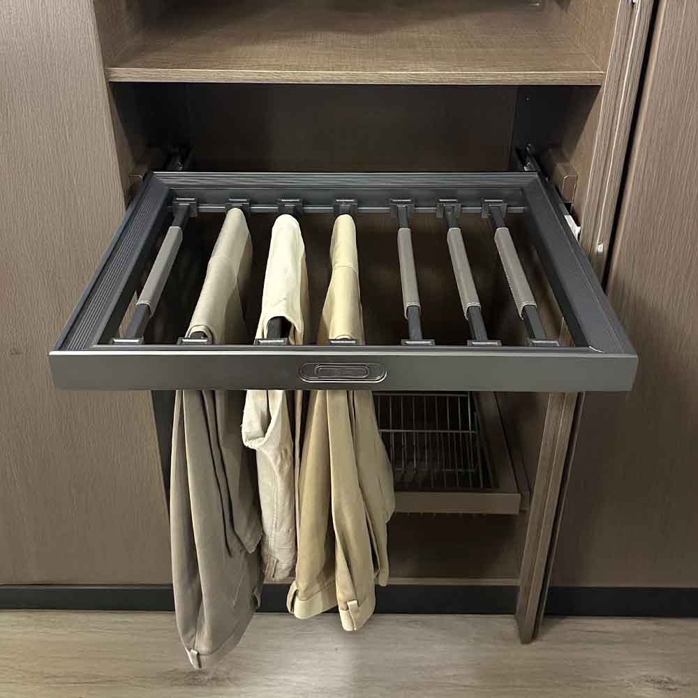 Pantalonero Extraíble cierre suave color gris