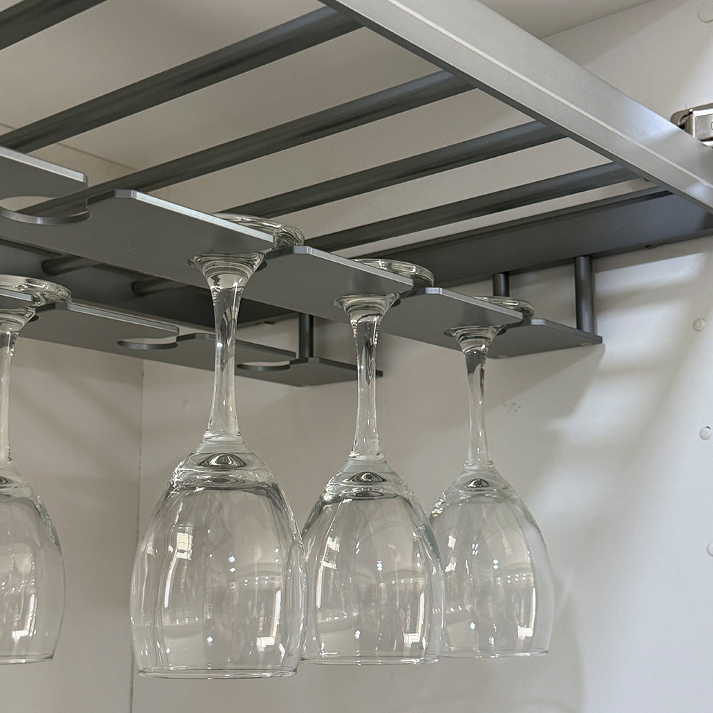 Rack organizador de botellas y copas