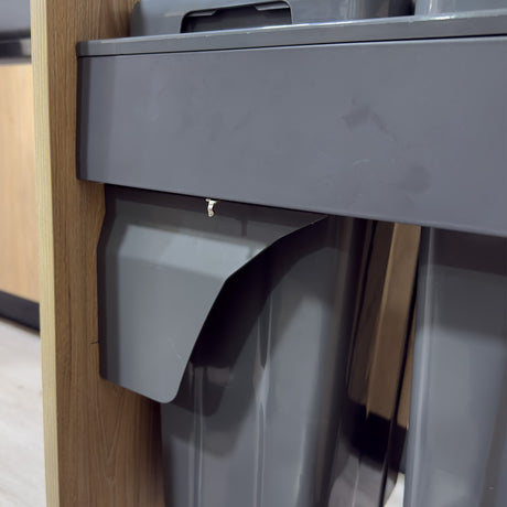 Basurero Reciclaje 2 contenedores gris anclado a puerta (36 litros)