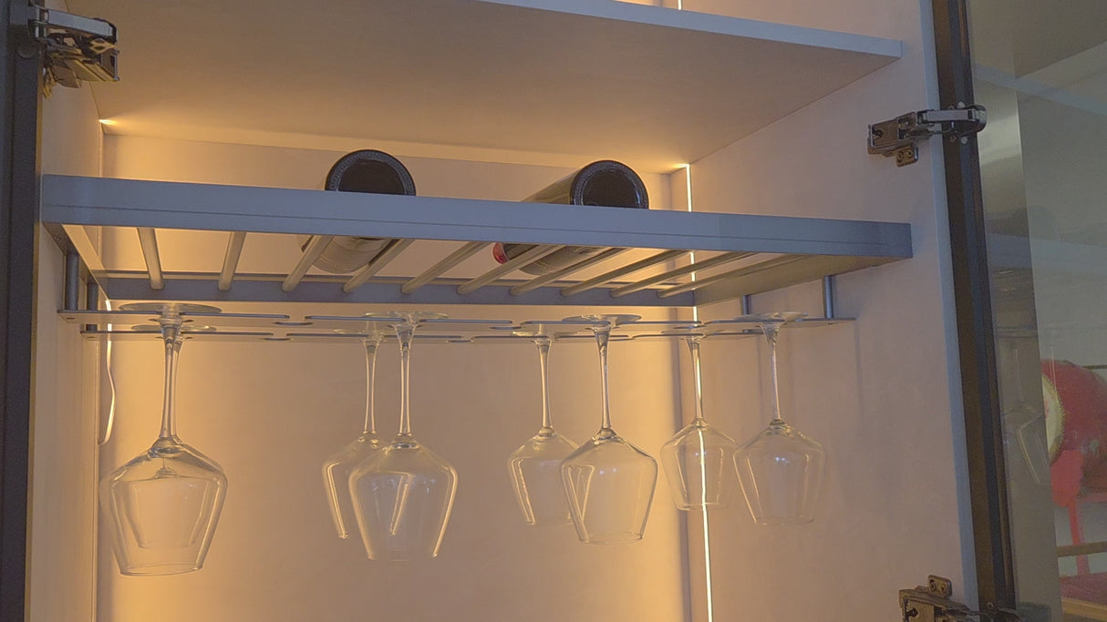 Rack organizador de botellas y copas